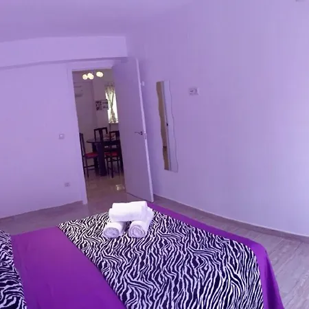 Bella Vista Apartment *